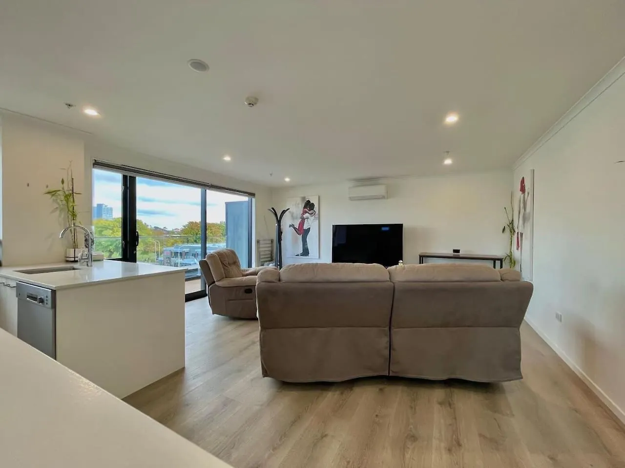 High-Rise Cbd Luxury Apartment Christchurch