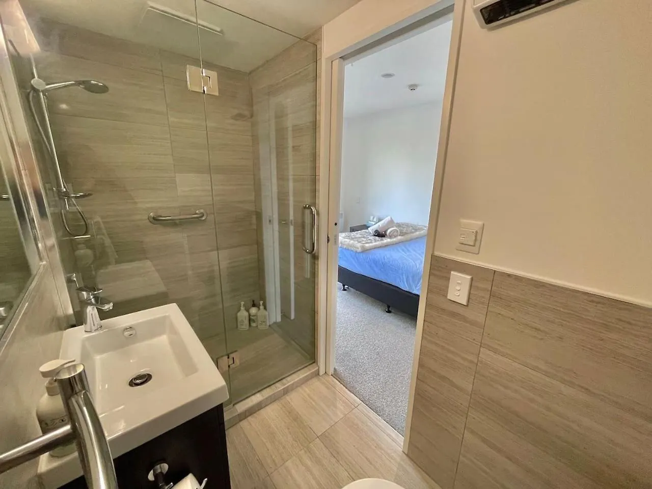 High-Rise Cbd Luxury Apartment Christchurch 0*,